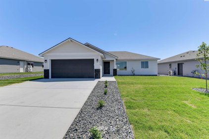 78 E 22nd Pl, Kennewick