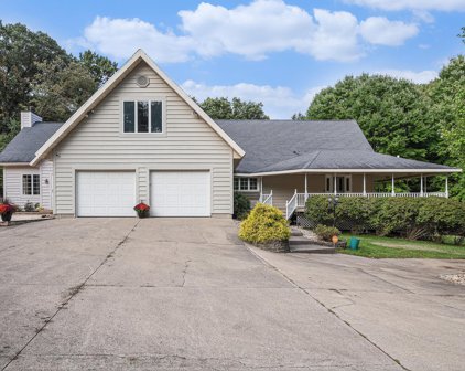 50777 Lilac Road, South Bend