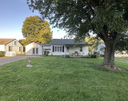 98 Truman Drive, Fairborn