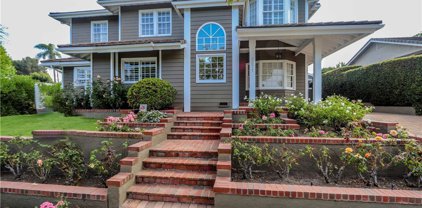 5571 E Lonna Linda Drive, Long Beach