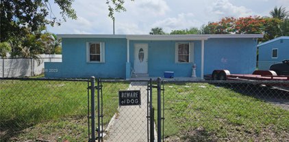1207 Chateau Park Dr, Fort Lauderdale