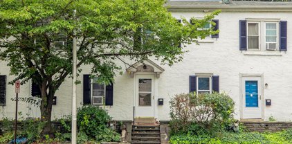 854 County Line Rd, Bryn Mawr