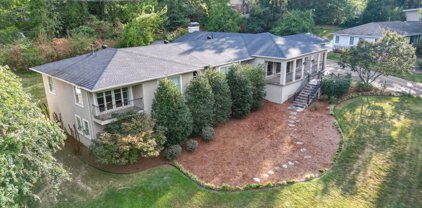 64 Pine Manor, Little Rock