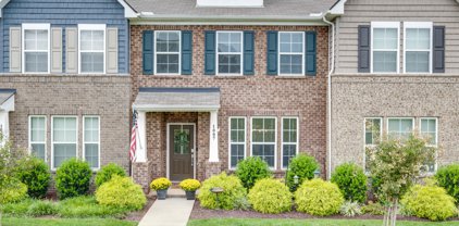 1007 Henley Ln, Gallatin