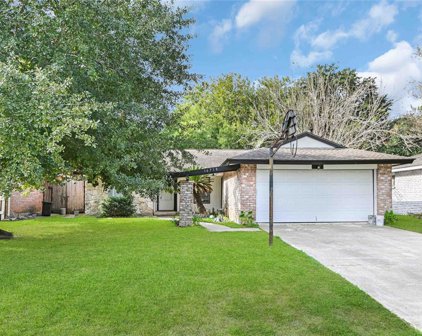 16718 Tibet Road, Friendswood