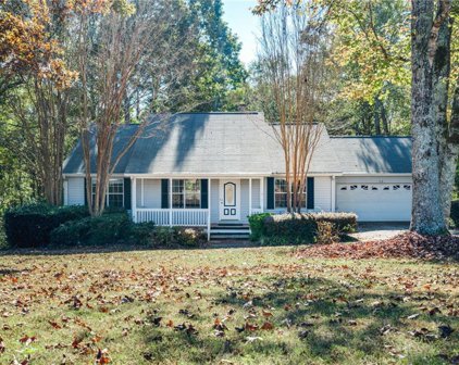918 Scarletts Walk, Locust Grove