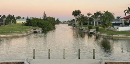 1429 Se 4th Place, Cape Coral