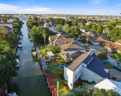 76 Harbor Lane, Kemah