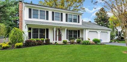 22 Twin Terrace, Holmdel