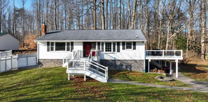 3160 Beards Point Rd, Davidsonville