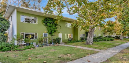 5574  Village Grn, Los Angeles