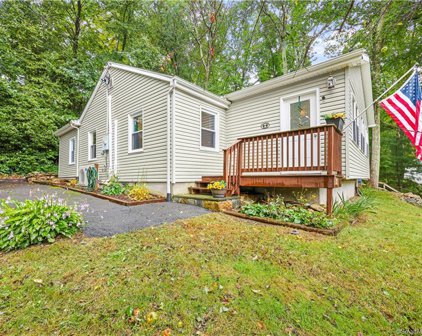 38 Manitook Drive, Oxford