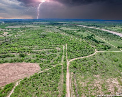 176 ACRES TBD H90w, Uvalde
