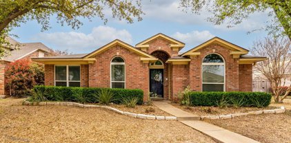 1104 Raleigh  Drive, Lewisville