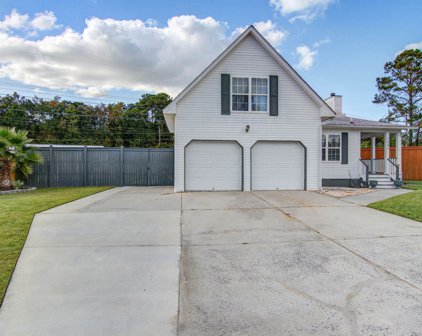 108 Dartmouth Court, Goose Creek