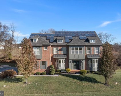 26001 Stanley Hills Way, Damascus
