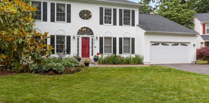 8450 Lake Mist Way, Fairfax Station