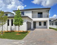 8045 Nw 46th Ter, Doral image