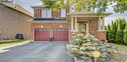 612 Society Crescent, Newmarket