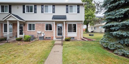 2036 ORCHARD CREST, Shelby Twp