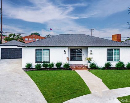 3965 N Marshall Way, Long Beach