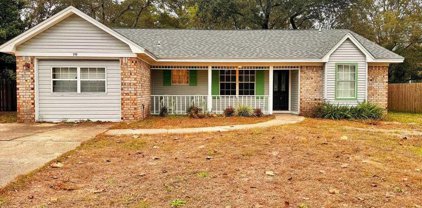 590 Peppertree Ln, Pensacola