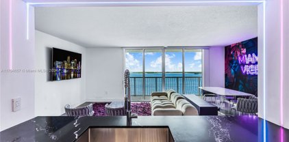 1200 Brickell Bay Dr Unit #1701, Miami