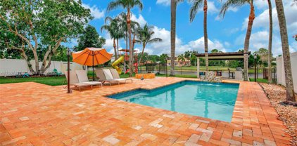 10477 Sw 49th Pl, Cooper City