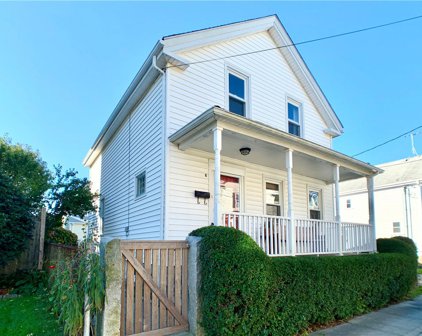 6 Lucas Avenue, Newport