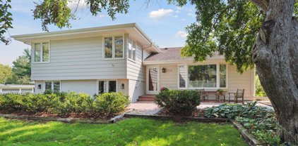 122 Chevy Chase Drive, Orono