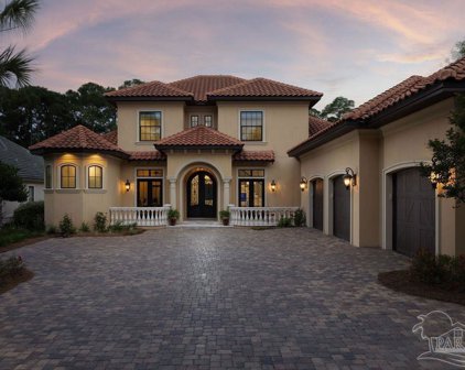 432 Captains Cir, Destin