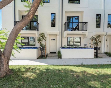 10616 Bloomfield Street, Toluca Lake