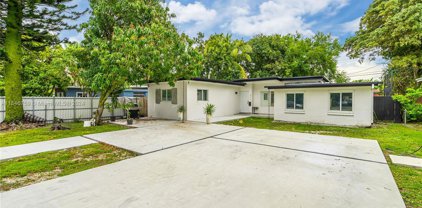 270 Nw 104th St, Miami