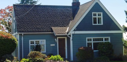 1834 Eighth Avenue, New Westminster