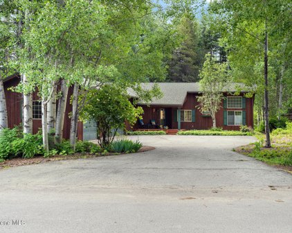 26 Sweetgrass, Sandpoint