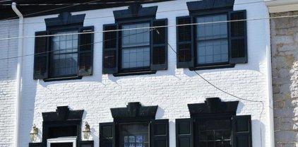 24 Main St N, Mercersburg