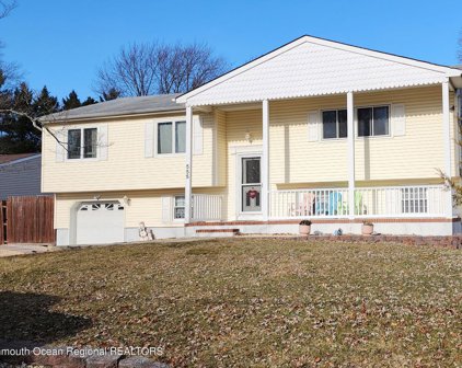 555 Bethany Lane, Brick
