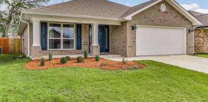 7511 Oak Lake Blvd, Pensacola