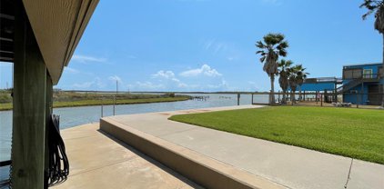 1303 County Rd 203 Caney Court Court, Sargent