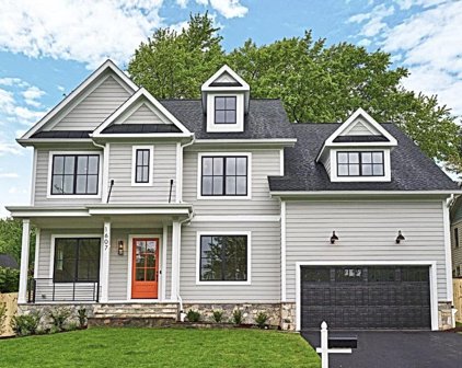 1607 Woodmoor Ln, Mclean
