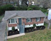 2532 Allenwood Dr, Nashville image