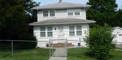 3 Roosevelt Avenue, Nesconset
