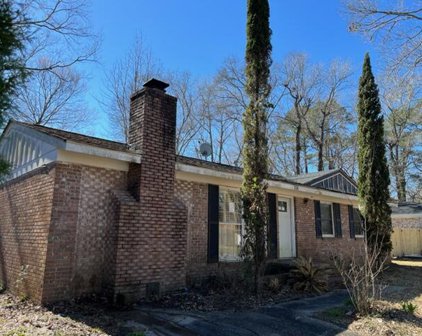 106 Carmon Street, Summerville