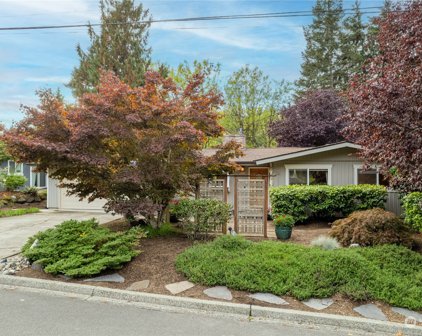 3419 79th Avenue SE, Mercer Island