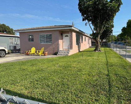 102 E 18th St, Hialeah