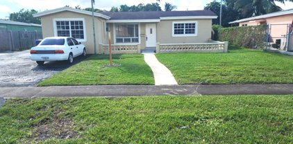 3971 Nw 45th Ave, Lauderdale Lakes