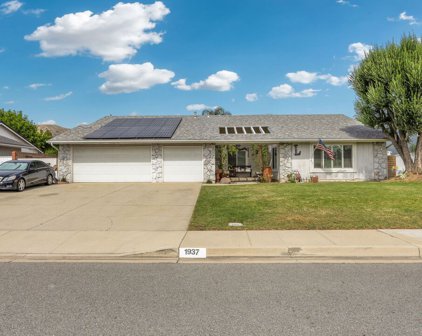 1937  Citruswood St, La Verne