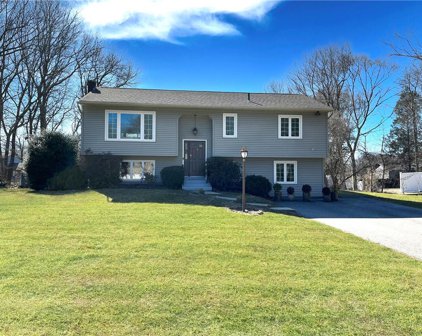 54 Vincent  Way, Cranston