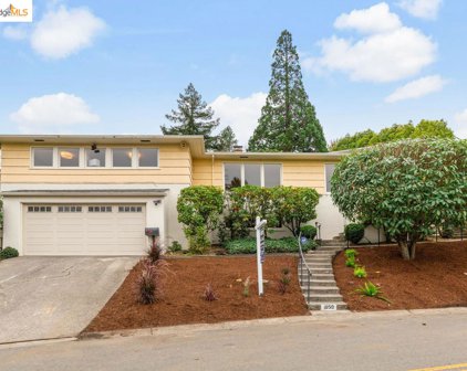 1050 Middlefield Rd, Berkeley
