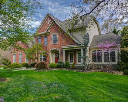 12507 Viewside Dr, North Potomac